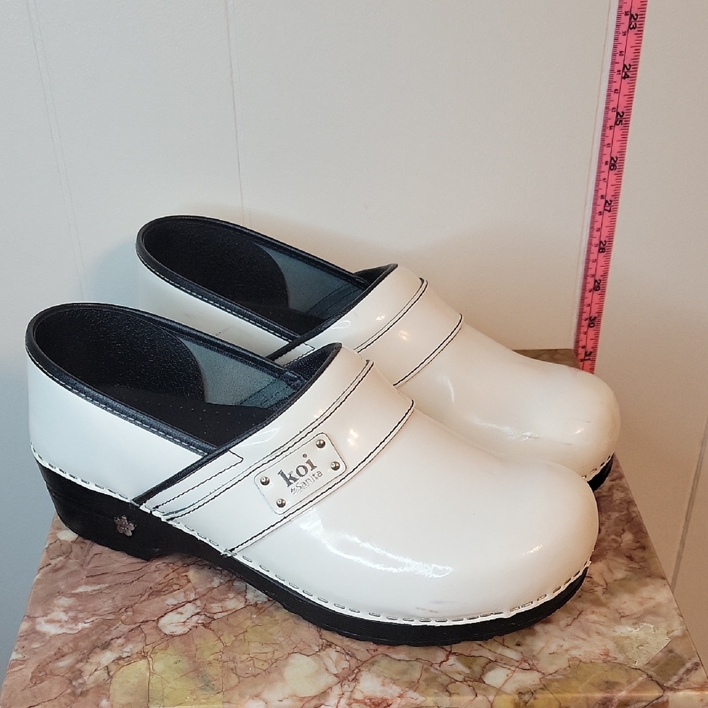 Koi White and Black Mules